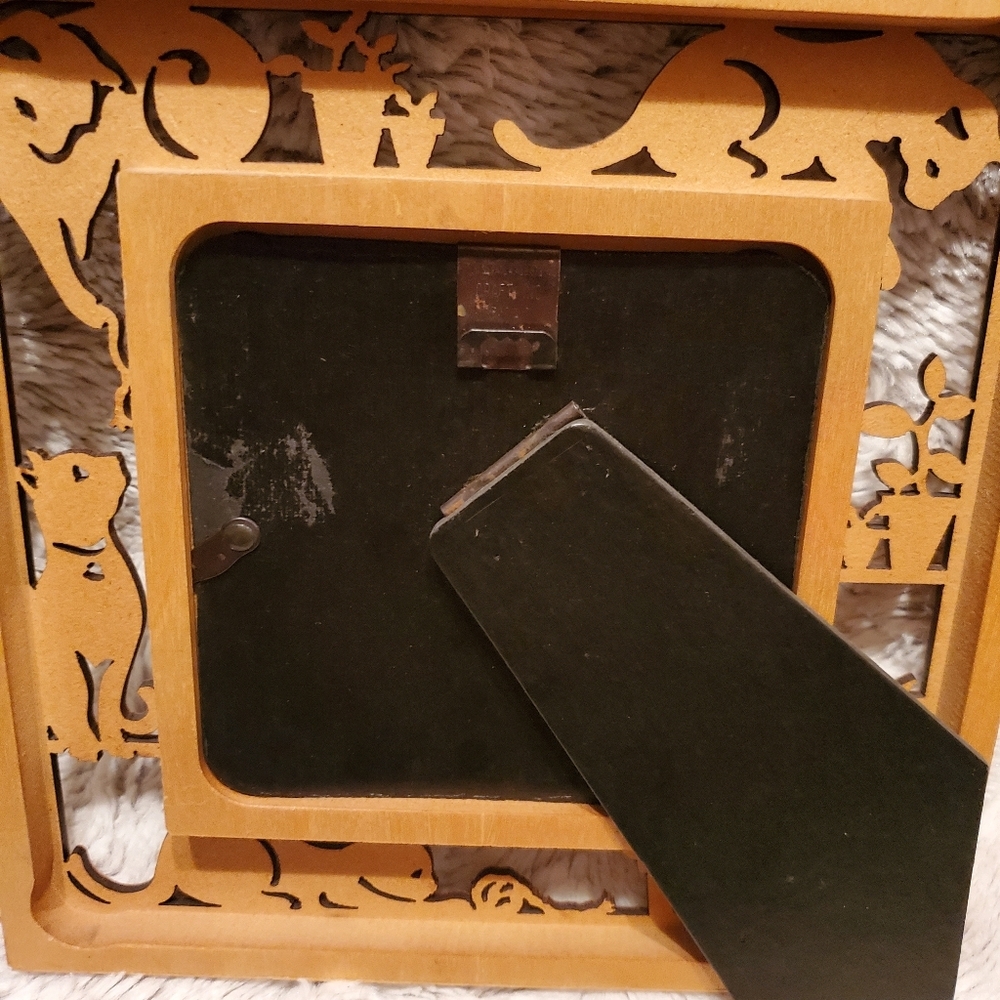 Vintage Novelty Carved Wood Intricate Cats Picture Frame 7" x 7" Rustic Decor - Picture 6 of 8